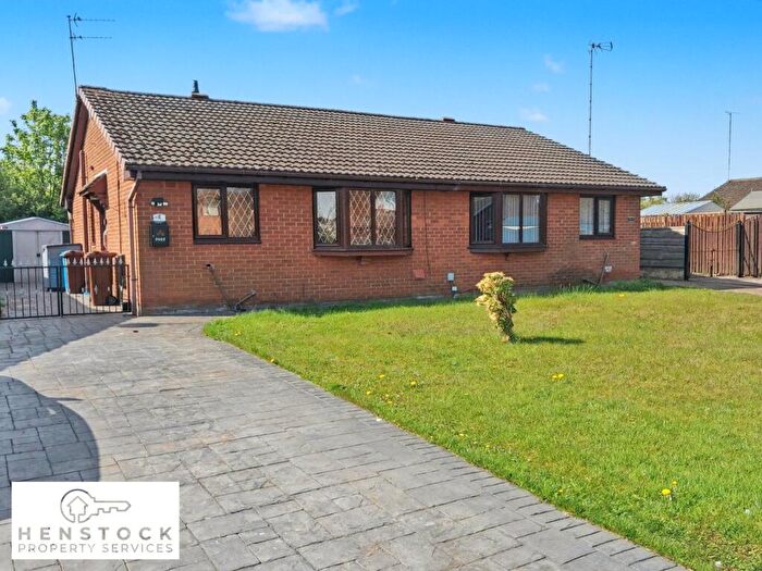 2 Bedroom Semi-Detached Bungalow For Sale In Sundew Place, Middleton, Manchester, M24
