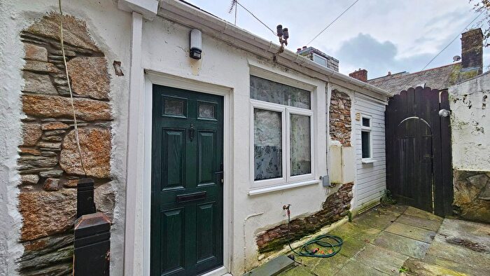 3 Bedroom Maisonette To Rent In Fore Street, Camelford, PL32