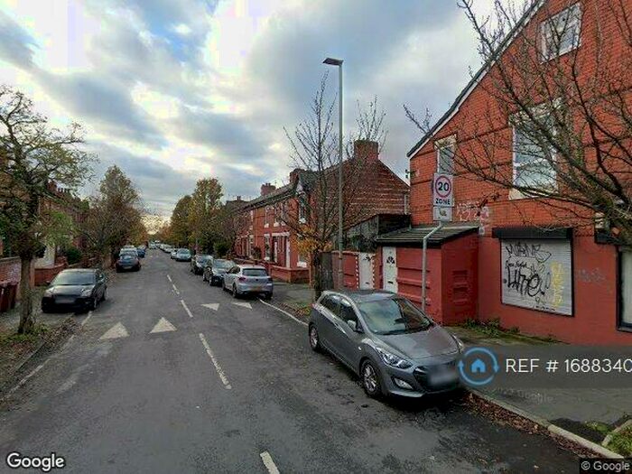 3 Bedroom Flat To Rent In Yew Tree Road, Manchester, M14