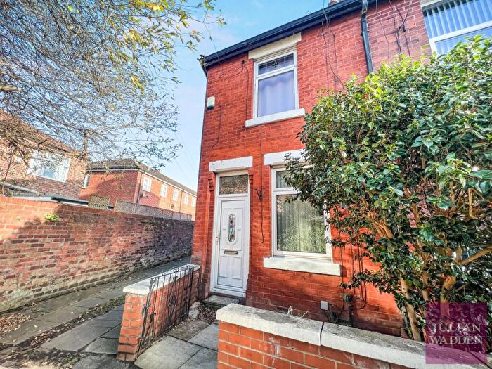 3 Bedroom End Of Terrace House For Sale In Wallwork Street, Reddish, Stockport, SK5