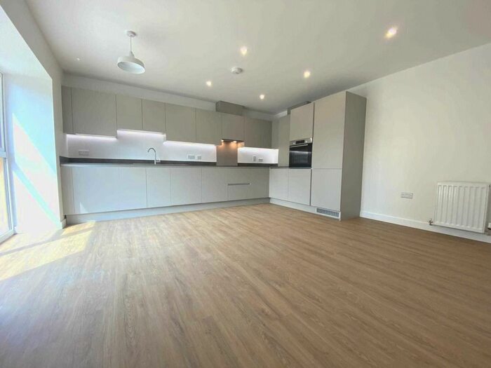 3 Bedroom Town House To Rent In Farrier Court, St Neots, PE19