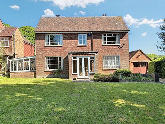 3 Bedroom Detached House For Sale In Warehorne, Ashford, TN26