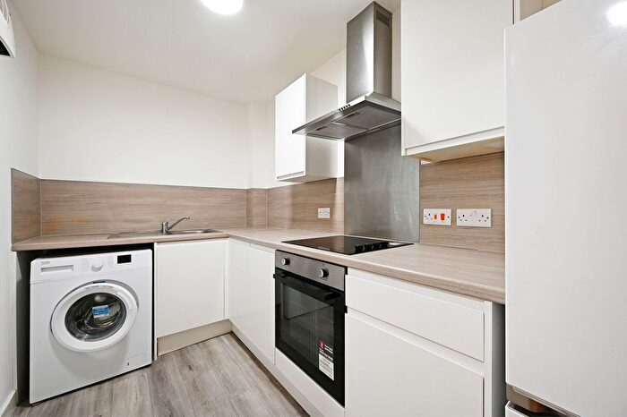 1 Bedroom Flat To Rent In Flat Phoenix Court, Rockingham Street, Sheffield, S1