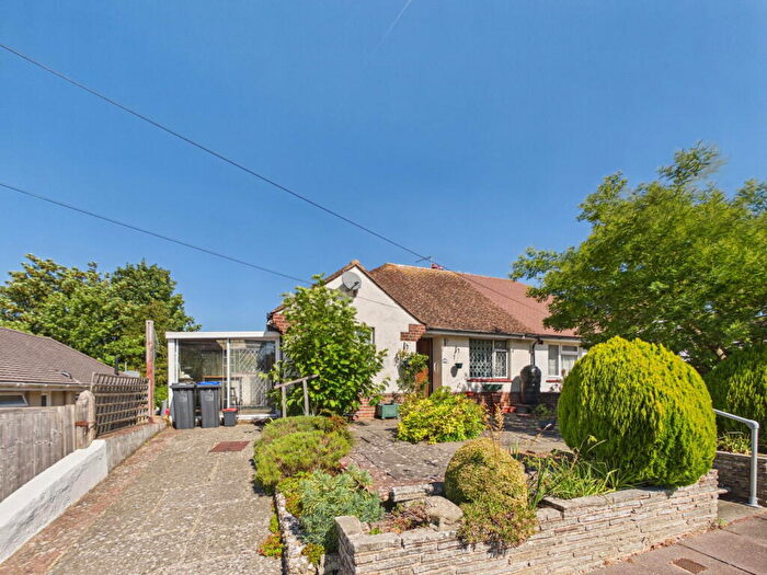 3 Bedroom Semi-Detached Bungalow For Sale In Fontwell Close, Findon Valley, Worthing, BN14