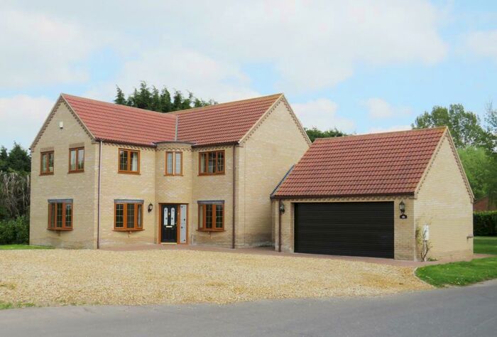 4 Bedroom Detached House To Rent In Barton Road, Wisbech, PE13