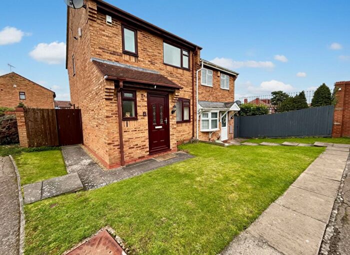 3 Bedroom Semi Detached House For Sale In Bakers Lane, Coventry, CV5