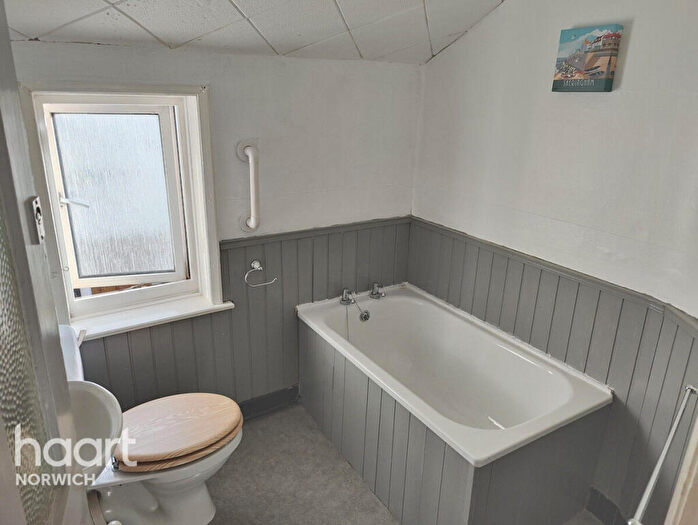 5 Bedroom Detached House To Rent In Holway Road, Sheringham, NR26