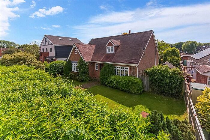 4 Bedroom Detached House For Sale In London Road, West Kingsdown, Sevenoaks, Kent, TN15