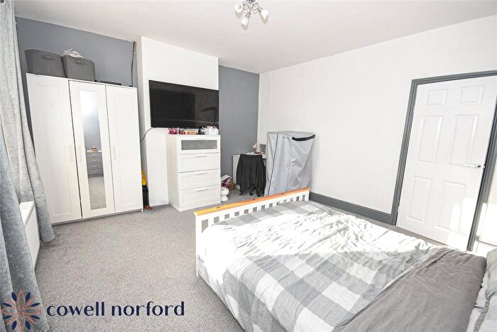 2 Bedroom Terraced House For Sale In Leach Street, Milnrow, Rochdale, Greater Manchester, OL16