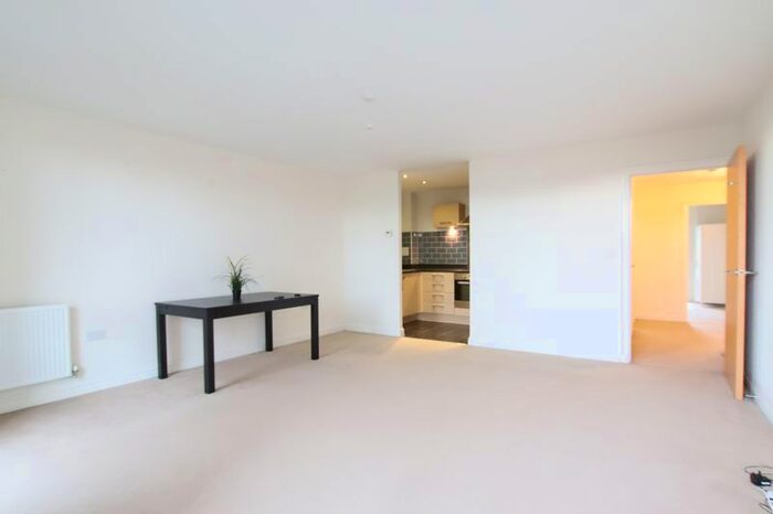 3 Bedroom Flat To Rent In Charcot Road, London, NW9