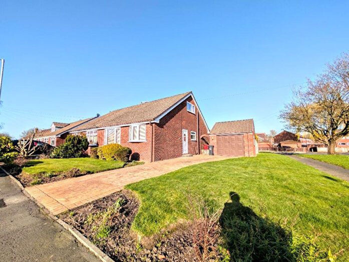2 Bedroom Bungalow For Sale In Bowness Road, Little Lever, Little Lever, Bolton, BL3