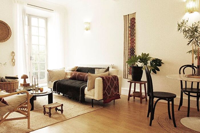 1 Bedroom Apartment To Rent In Rosebery Avenue, London, EC1R