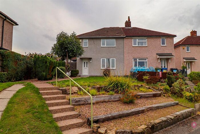 3 Bedroom Semi-Detached House For Sale In Roecar Close, Old Whittington, Chesterfield, S41
