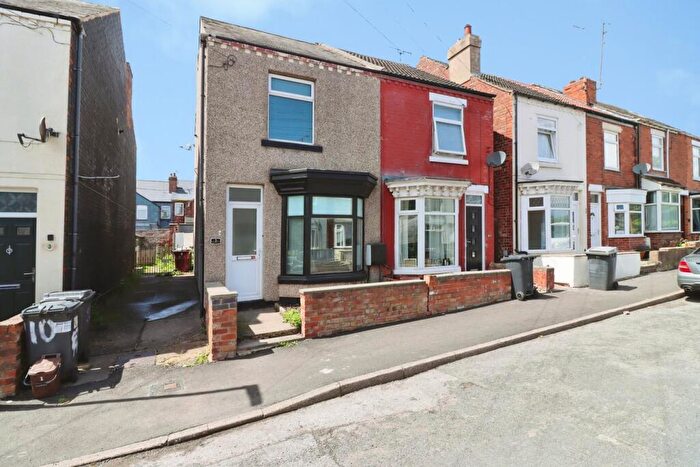 3 Bedroom Semi-Detached House For Sale In Queen Street, Creswell, Worksop, S80