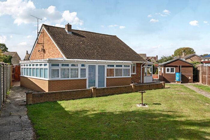 3 Bedroom Detached Bungalow For Sale In Squires Close, Brize Norton, Carterton, Oxfordshire, OX18