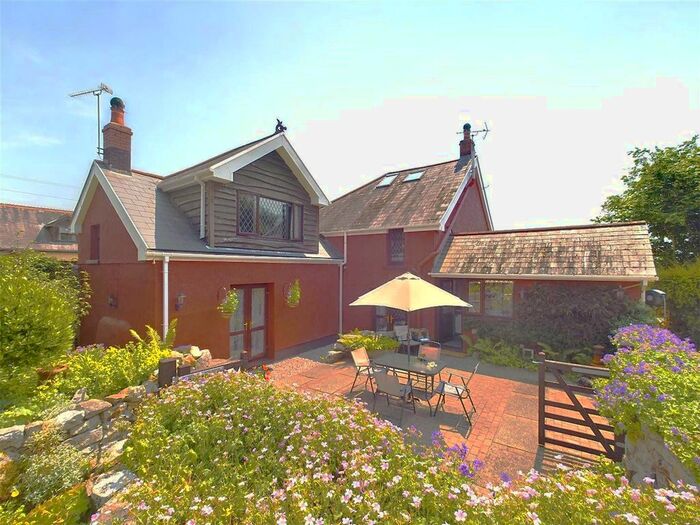 3 Bedroom Detached House For Sale In Four Roads, Kidwelly, SA17