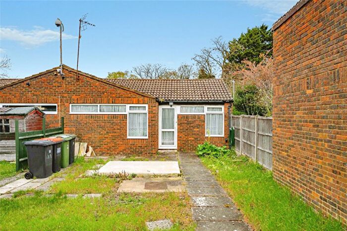 3 Bedroom Bungalow For Sale In Hammersmith Gardens, Houghton Regis, Dunstable, Bedfordshire, LU5