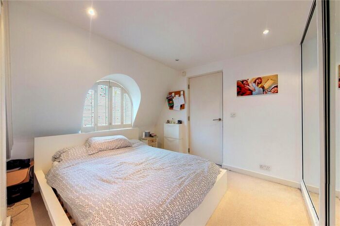 2 Bedroom Apartment To Rent In Chart Street, Shoreditch, London, N1