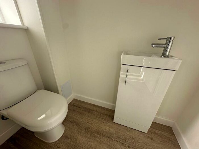 2 Bedroom Semi-Detached House For Sale In Brookland Road, Northampton, NN1