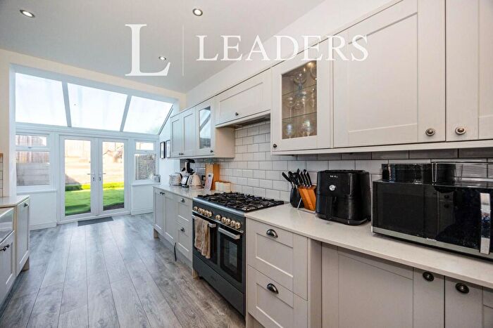 3 Bedroom Terraced House To Rent In Dover Road, PO3