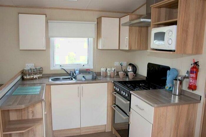2 Bedroom Caravan For Sale In Moffat Manor, Moffat, Dumfries And Galloway, DG10
