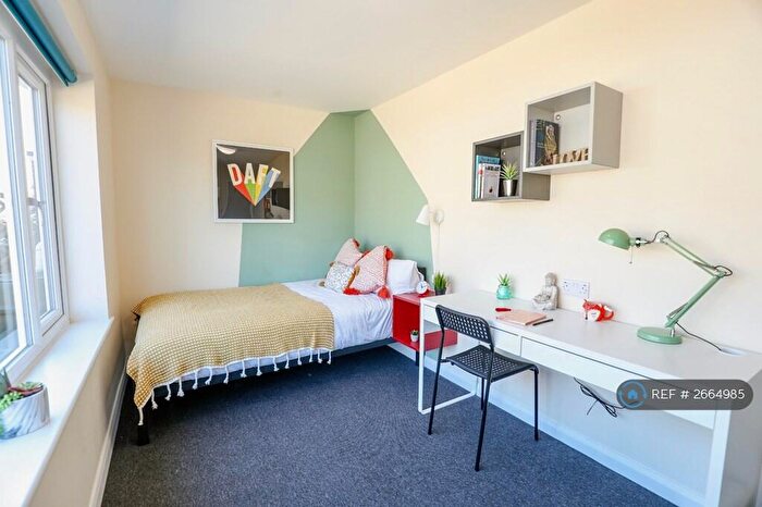 6 Bedroom Semi-Detached House To Rent In Brentwood Crescent, Brighton, BN1