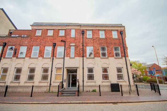 2 Bedroom Flat To Rent In High Street, Hull, HU1