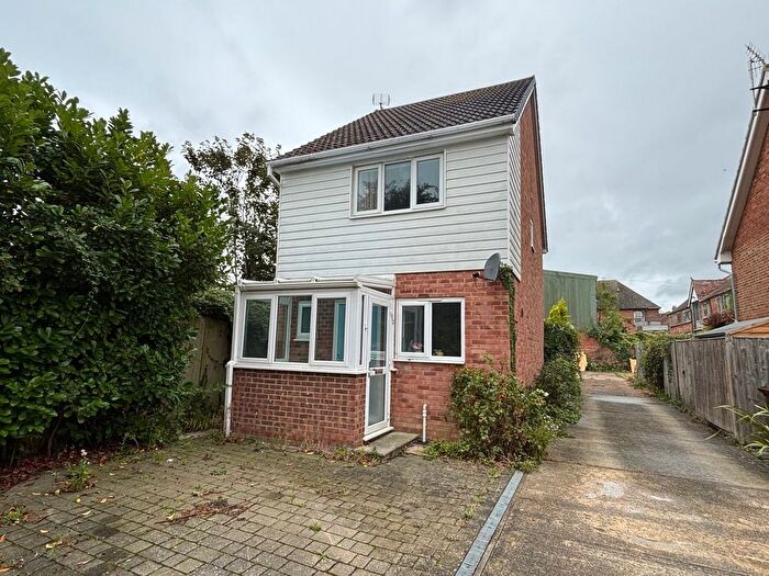 2 Bedroom Detached House For Sale In Ashdown Road, Bexhill On Sea, TN40