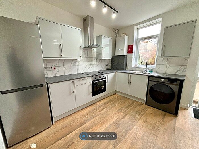 3 Bedroom Terraced House To Rent In Church Avenue, Easton, Bristol, BS5