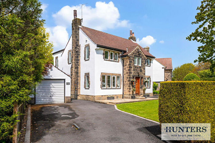 4 Bedroom Detached House For Sale In Broadway, Guiseley, Leeds, LS20