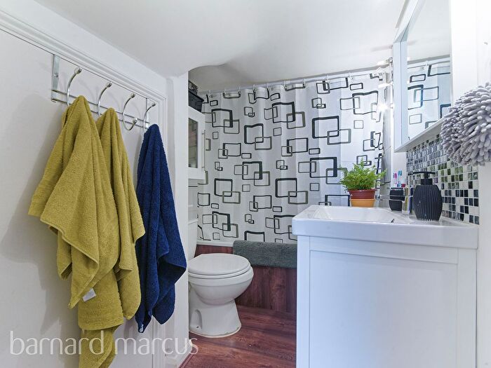 Studio To Rent In London Road, Thornton Heath, CR7