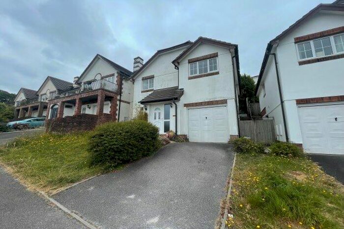 3 Bedroom Property To Rent In Gregor Road, Truro, TR1