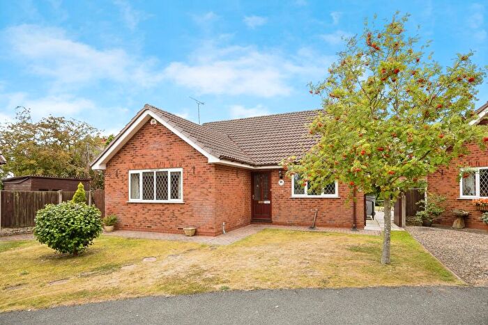 3 Bedroom Bungalow For Sale In Milton Green, Wirral, Merseyside, CH61