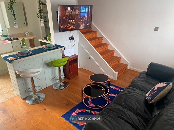 1 Bedroom Terraced House To Rent In London, London, CR0