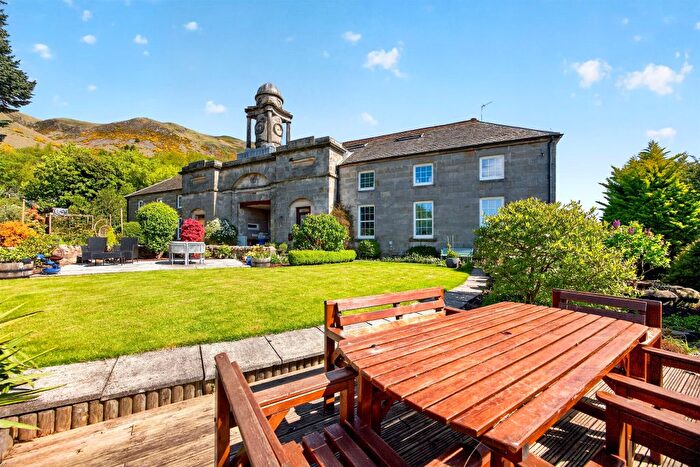 4 Bedroom Property For Sale In Harviestoun Grove, Tillicoultry, FK13