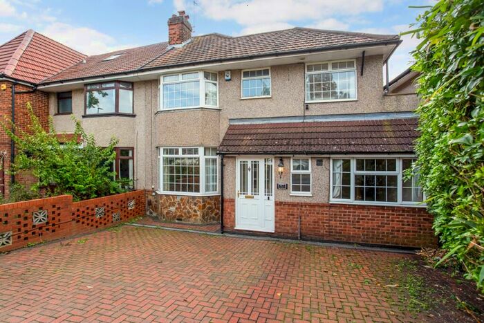 4 Bedroom Semi-Detached House To Rent In Watford Road St. Albans, AL2