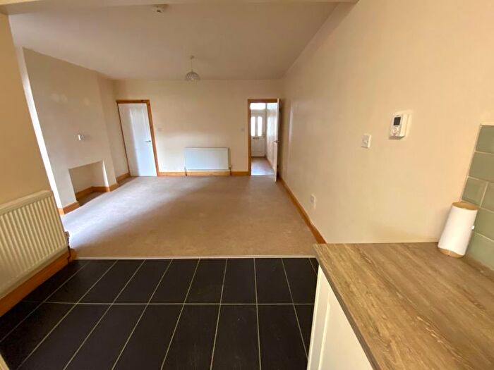 3 Bedroom Terraced House For Sale In Corporation Street, Nuneaton, CV11
