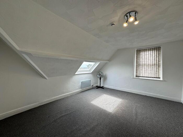 1 Bedroom Flat To Rent In Top Flat, Clive Crescent, Penarth, CF64