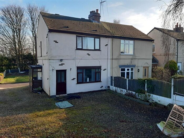 2 Bedroom Semi-Detached House For Sale In West Park Terrace, Darrington, Pontefract, WF8