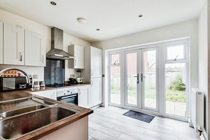 2 Bedroom Semi-Detached House For Sale In Furlongs, Drayton, Abingdon, OX14