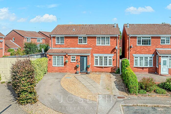 5 Bedroom Detached House For Sale In Platters Close, Ipswich, IP3