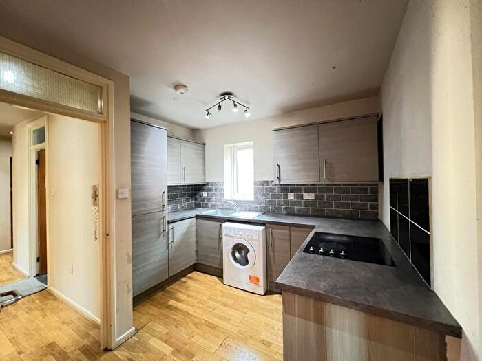 3 Bedroom Flat To Rent In Charlotte Mews, City Centre, Newcastle Upon Tyne, NE1