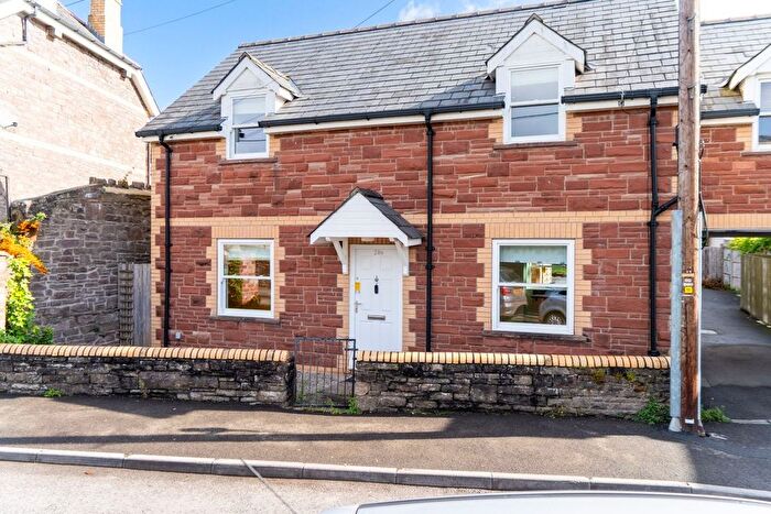 3 Bedroom Semi-detached House For Sale In Chapel Road, Abergavenny, NP7