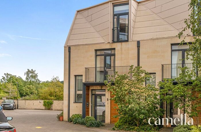 2 Bedroom End Of Terrace House For Sale In Victoria Bridge Road, Bath, BA2