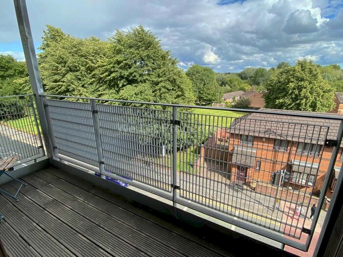 2 Bedroom Flat To Rent In Advent Two/Three, Isaac Way, M4