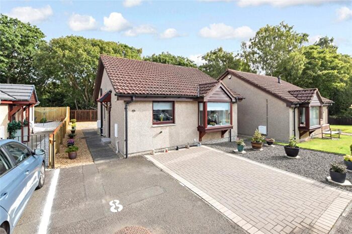 2 Bedroom Bungalow For Sale In Gifford Court, Glenrothes, Fife, KY6
