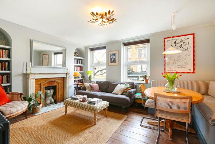 3 Bedroom Apartment For Sale In Denmark Hill, London, SE5