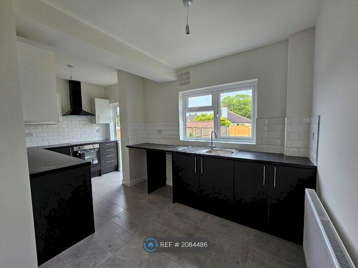 5 Bedroom Semi-Detached House To Rent In Stanham Road, Dartford, DA1