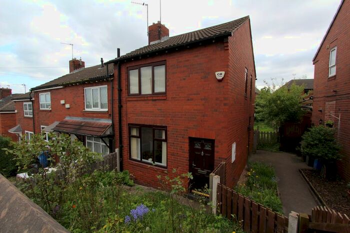 2 Bedroom Semi-Detached House To Rent In Maltravers Crescent, Sheffield, S2