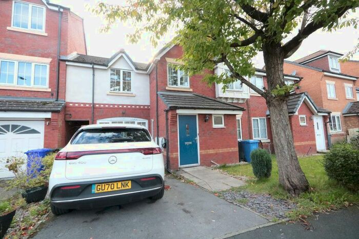 3 Bedroom Semi-Detached House To Rent In Chelsfield Grove, Chorlton Cum Hardy, Manchester, M21